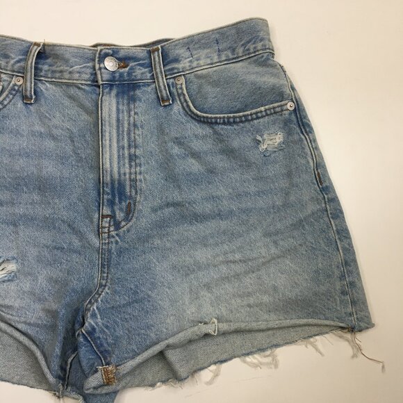 MADEWELL Medium/Light Wash THE MOM JEAN SHORT Distressed Raw Edge Hem Shorts - Picture 7 of 11